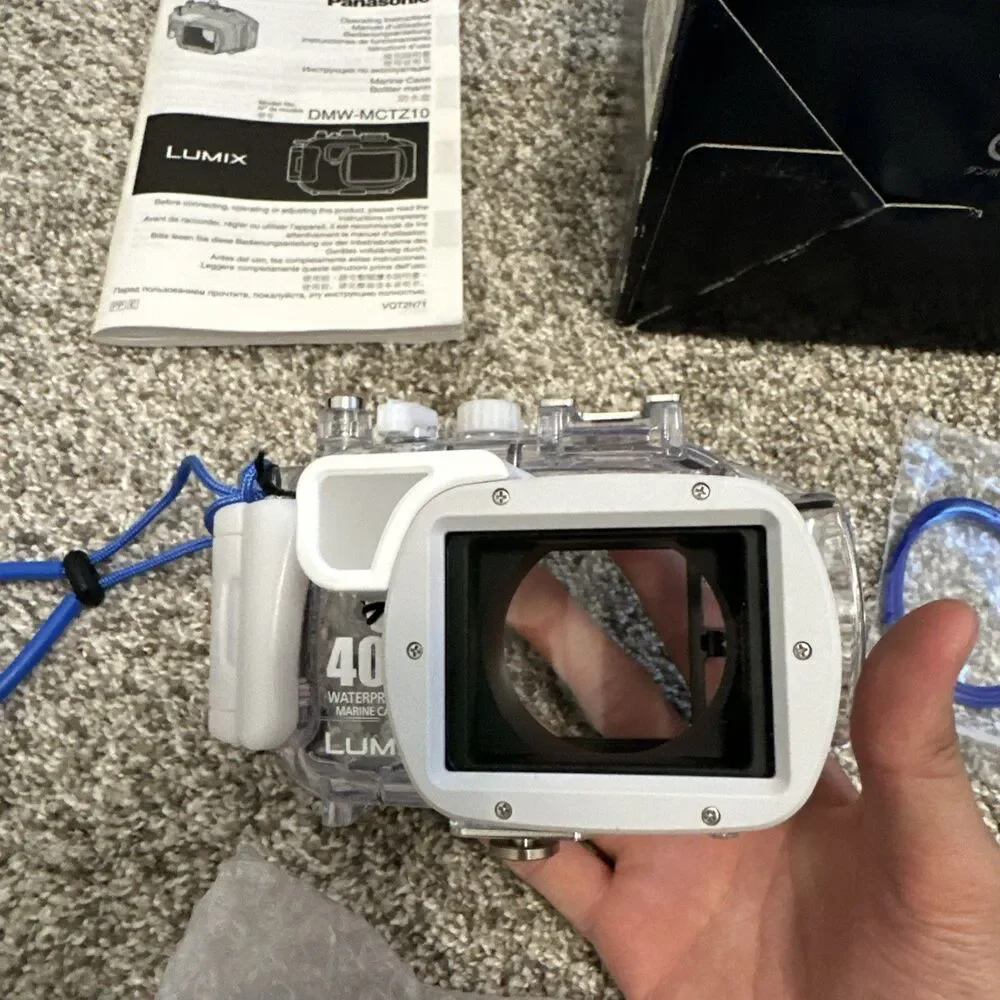 PANASONIC DMW-MCTZ10 Waterproof Underwater Marine Case Lumix DMC-TZ10 Open Box